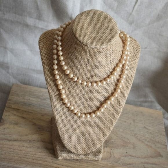 Vintage pre-loved glass pearl long necklace - Picture 1 of 4